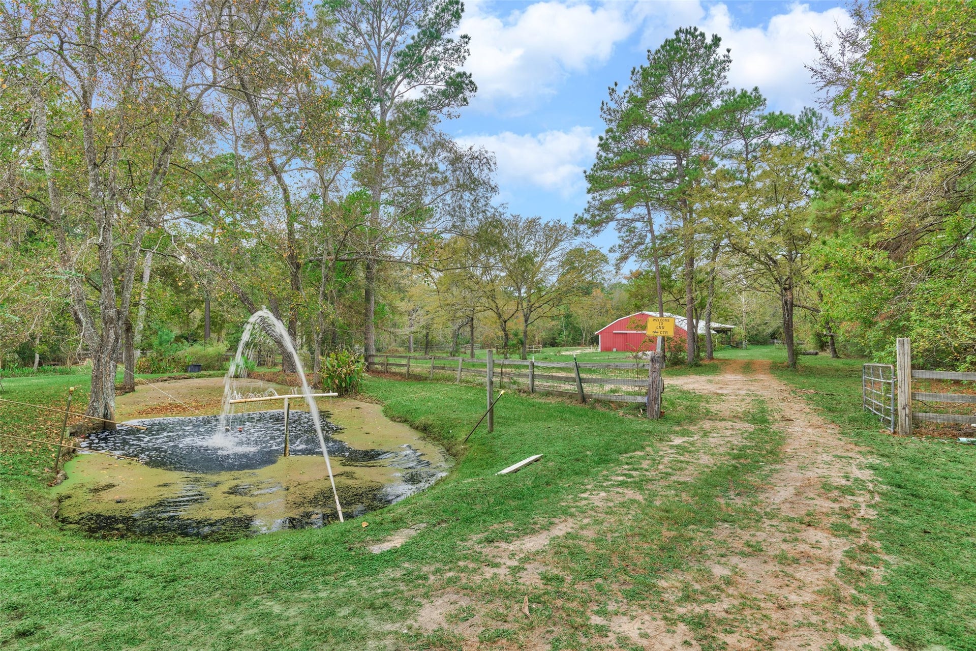 28911 Sapphire Circle, Magnolia, TX 77355 Two ponds, cross-fenced property