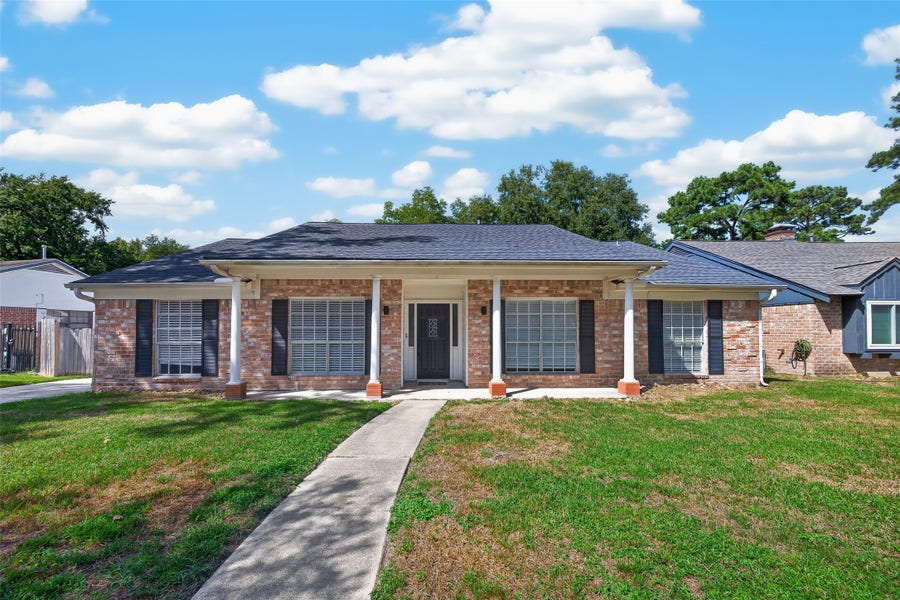 Property photo for 1319 Forsythe Lane, Houston, TX
