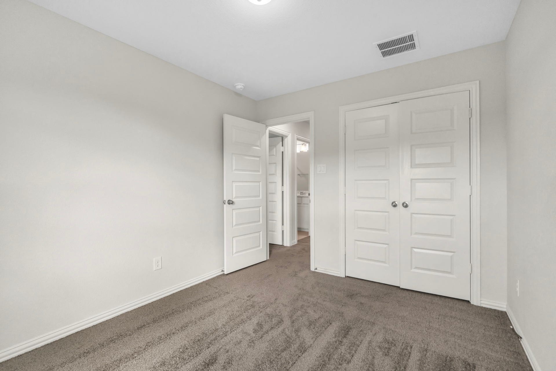 27839 Western Creek Ct, Katy, TX 77494 Total of 4 bedrooms upstairs and 2 full bathrooms,