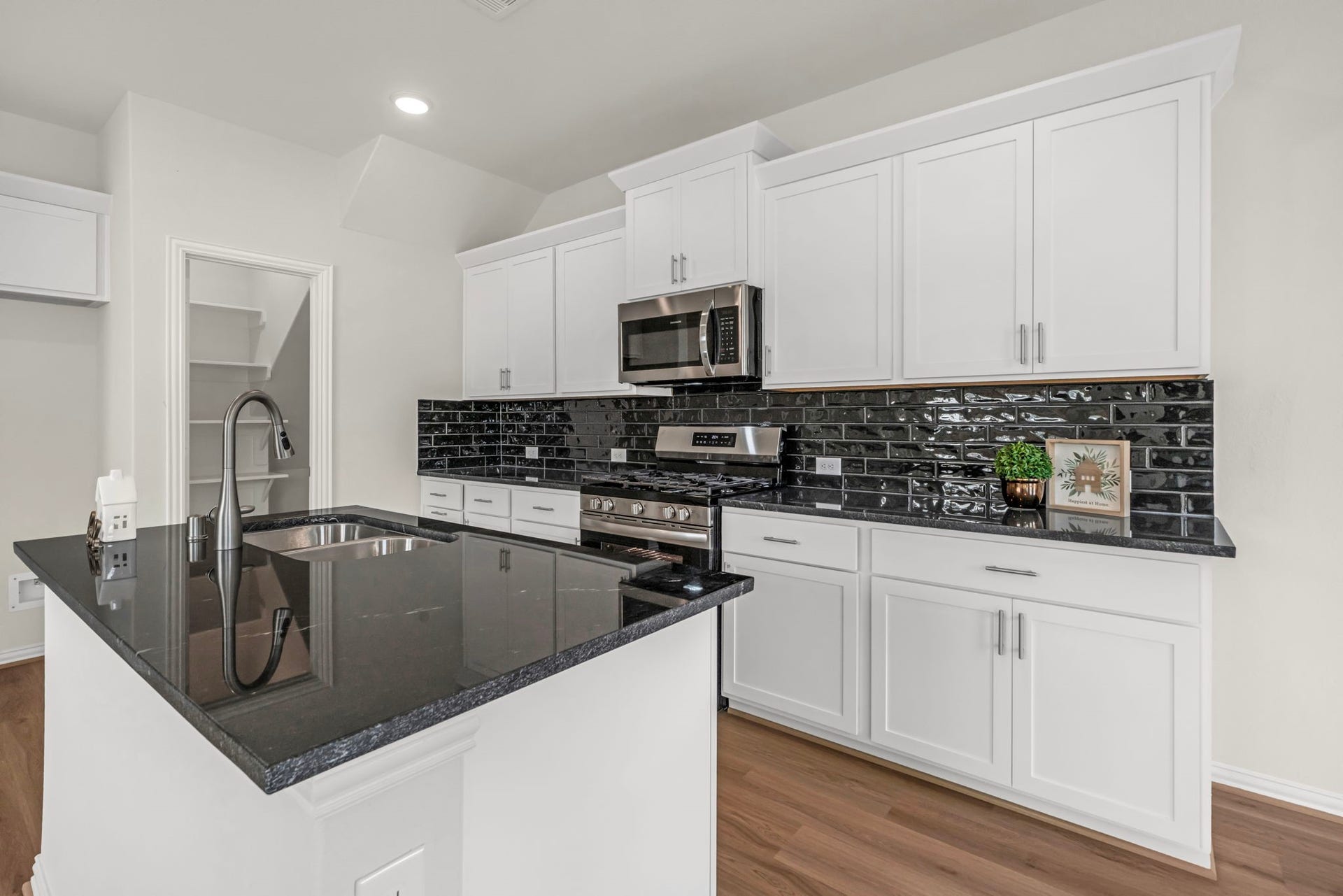 27839 Western Creek Ct, Katy, TX 77494 Modern selections