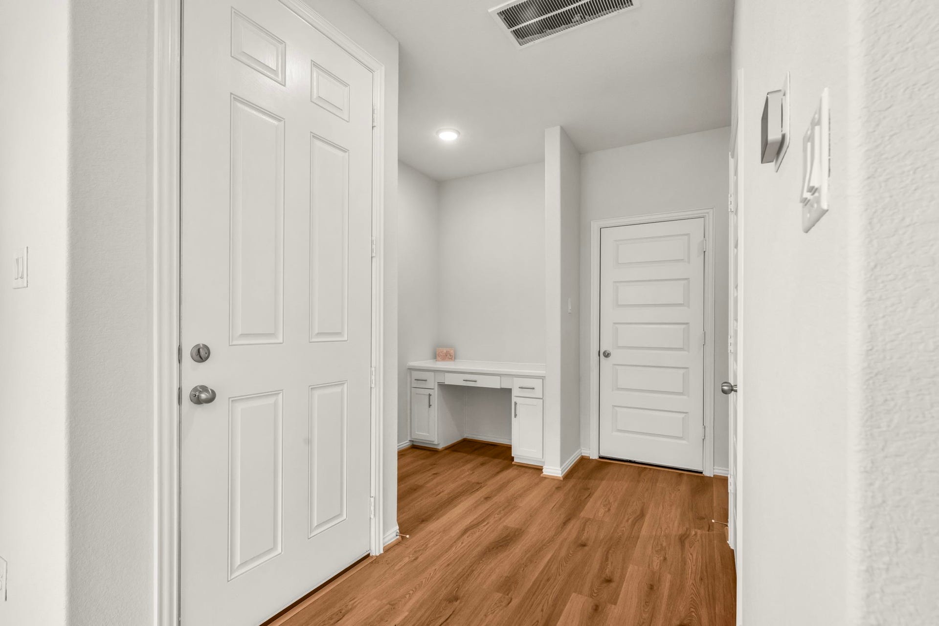 27839 Western Creek Ct, Katy, TX 77494 Office niche , just the perfect space to work from home!