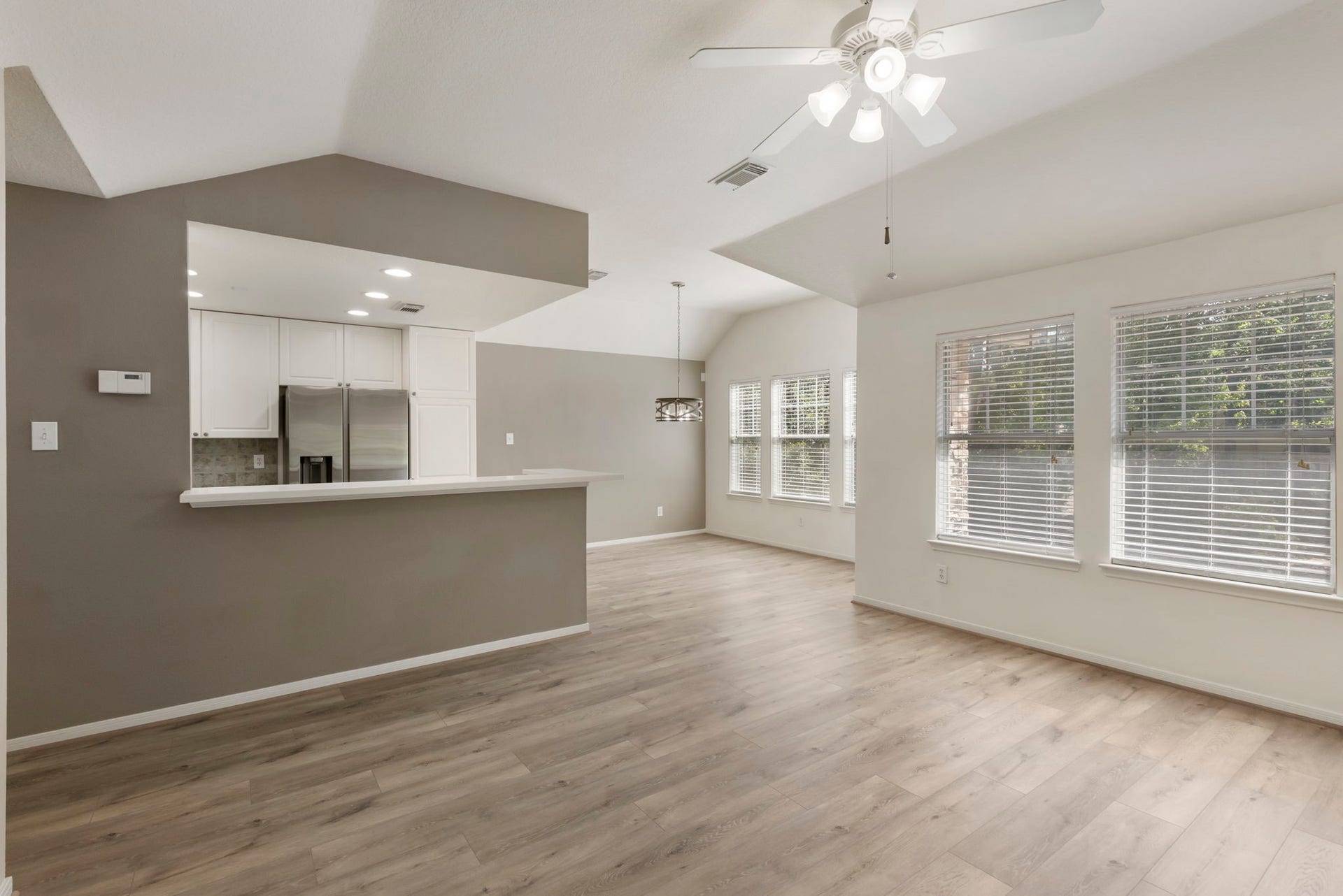 Lots of windows let in natural light and treehouse views!