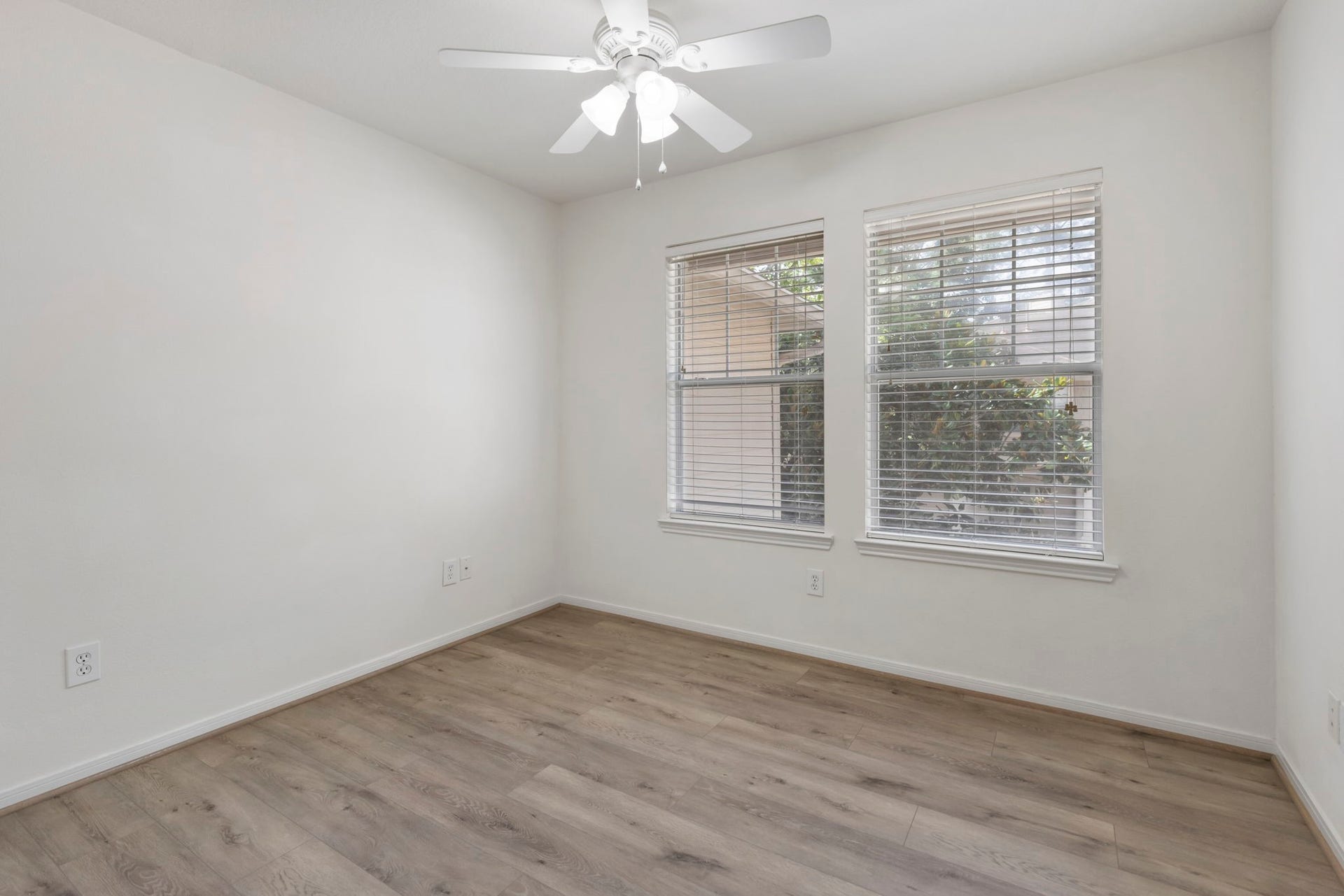 Secondary bedroom could also serve as a home office.