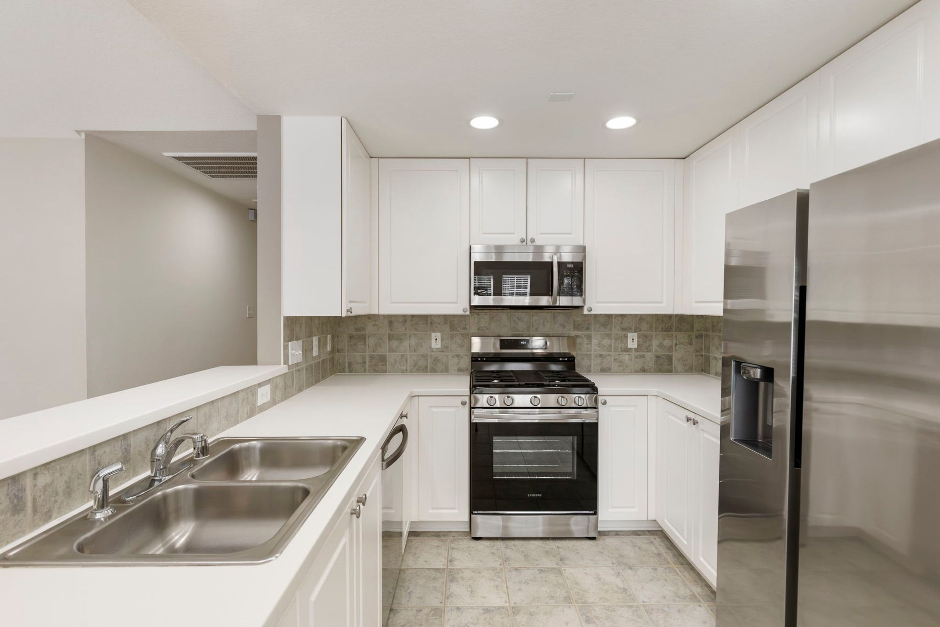 67 Woodlily Place, The Woodlands, TX 77382