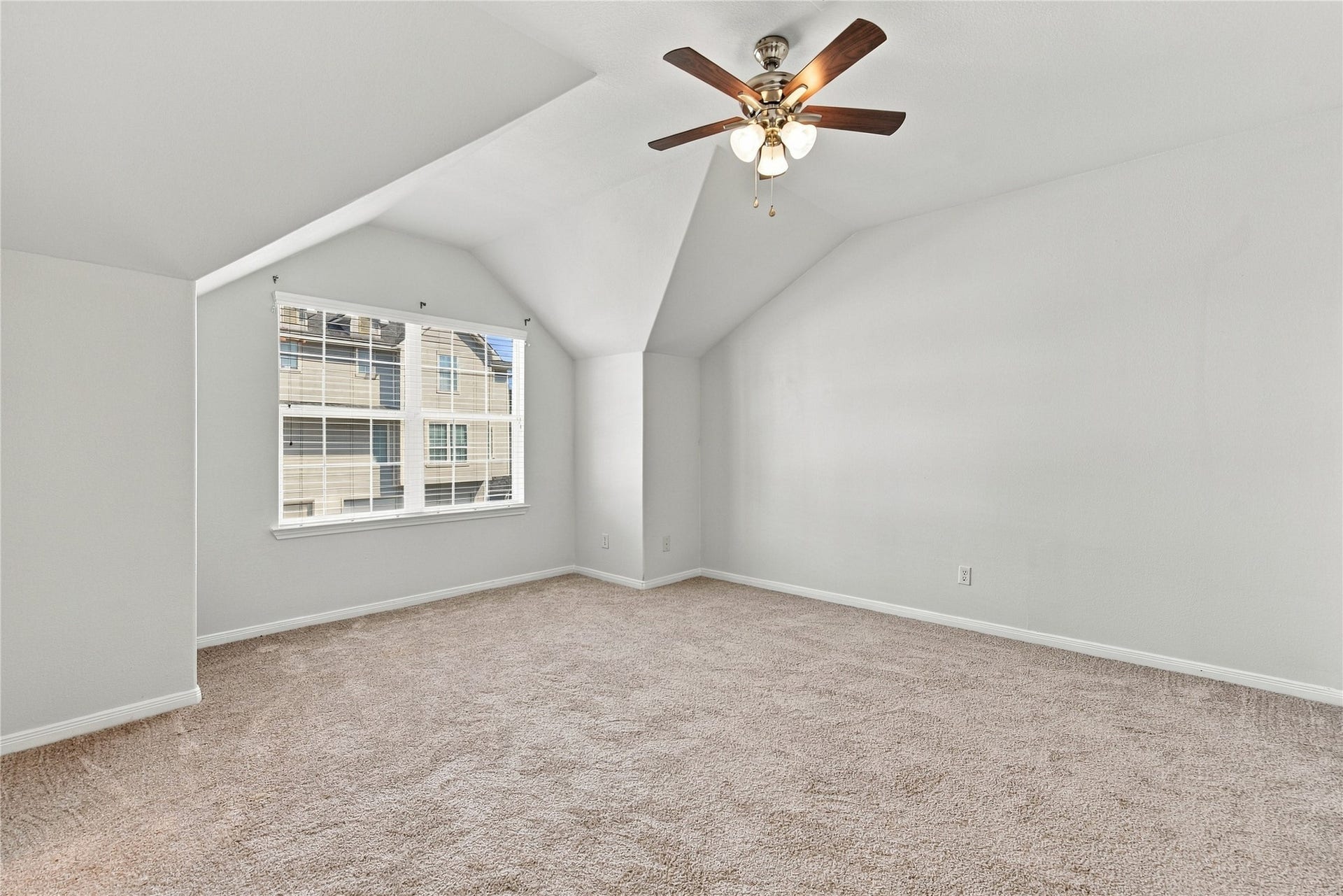 primary bedroom, another view