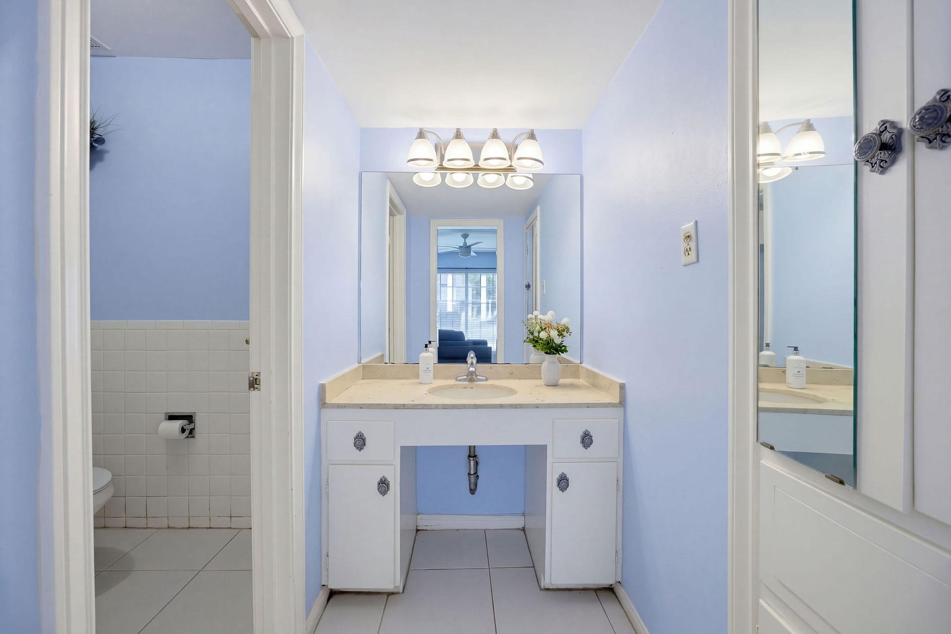 2600 Bellefontaine Street, #B12, Houston, TX 77025 2600 Bellefontaine Street, #B12, Houston, TX 77025