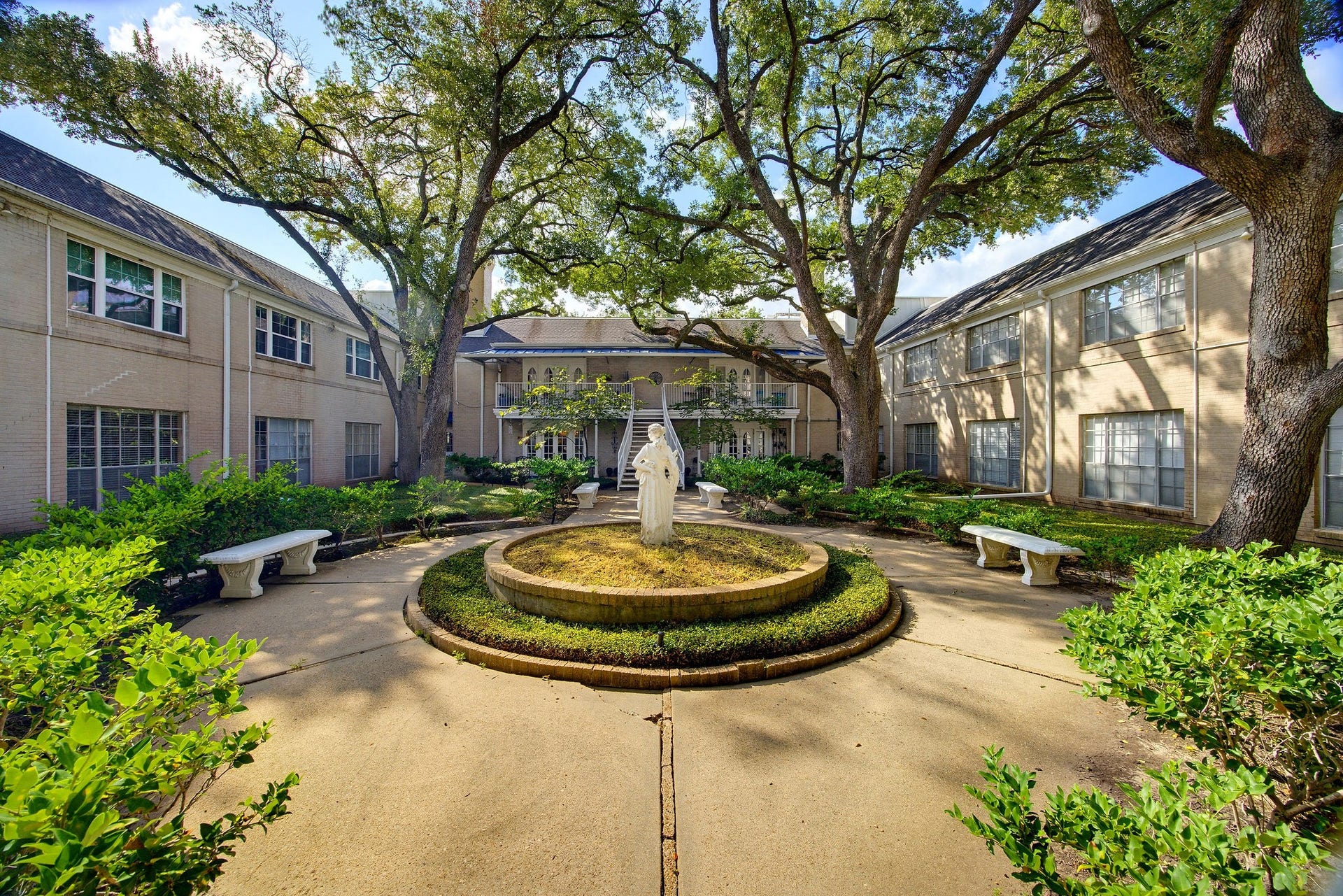 2600 Bellefontaine Street, #B12, Houston, TX 77025 2600 Bellefontaine Street, #B12, Houston, TX 77025
