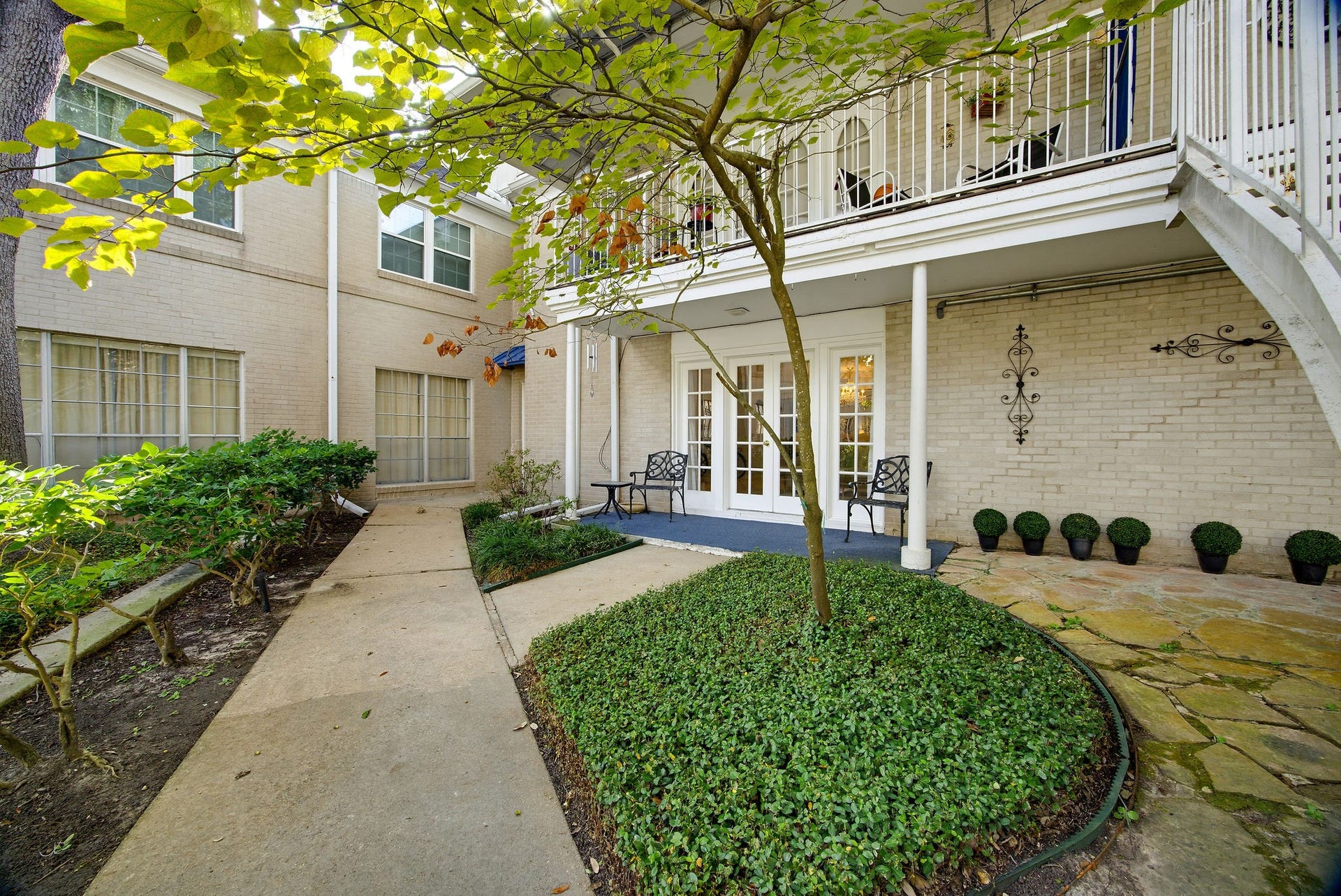 2600 Bellefontaine Street, #B12, Houston, TX 77025 2600 Bellefontaine Street, #B12, Houston, TX 77025