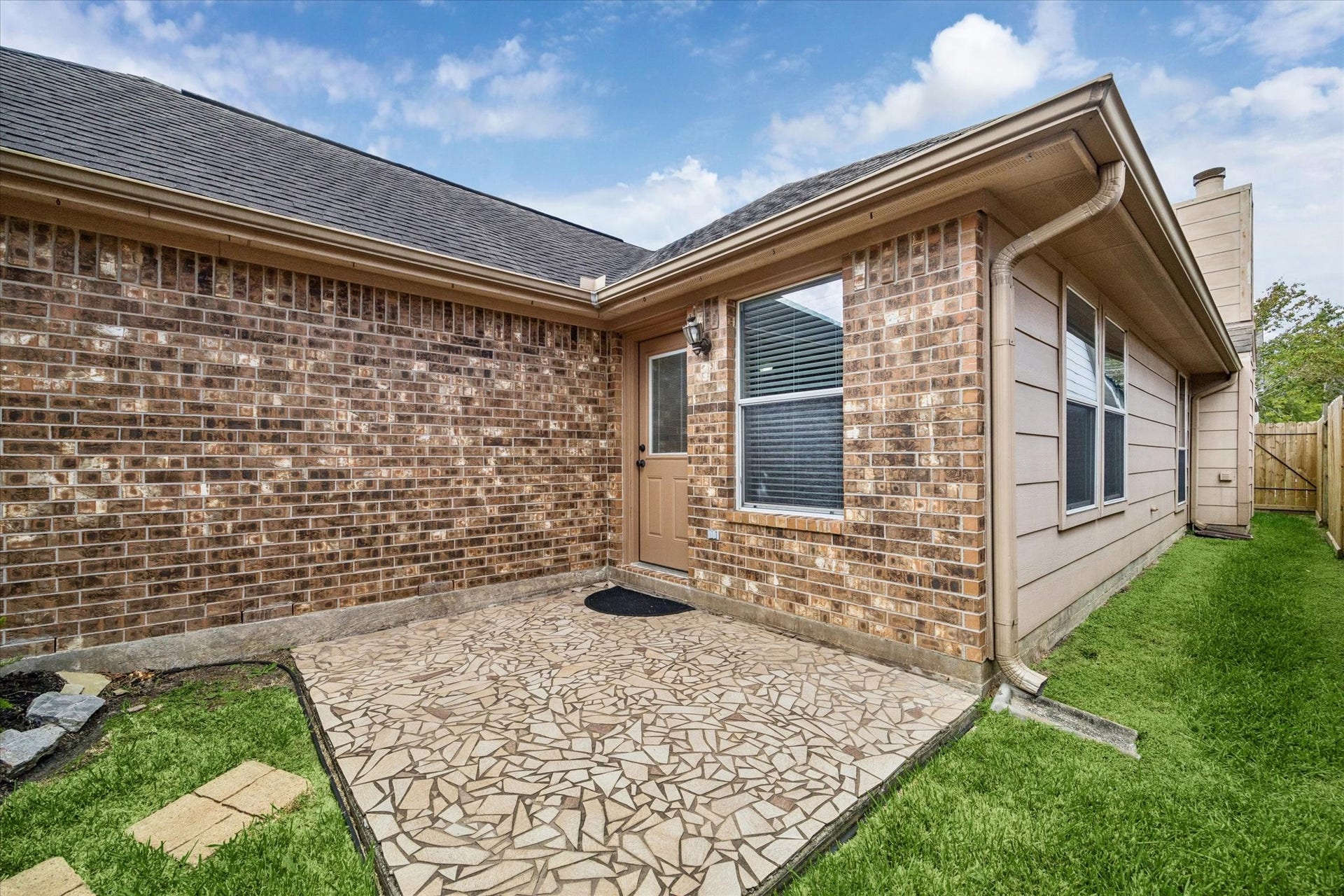 513 Brad Court, Webster, TX 77598 513 Brad Court, Webster, TX 77598