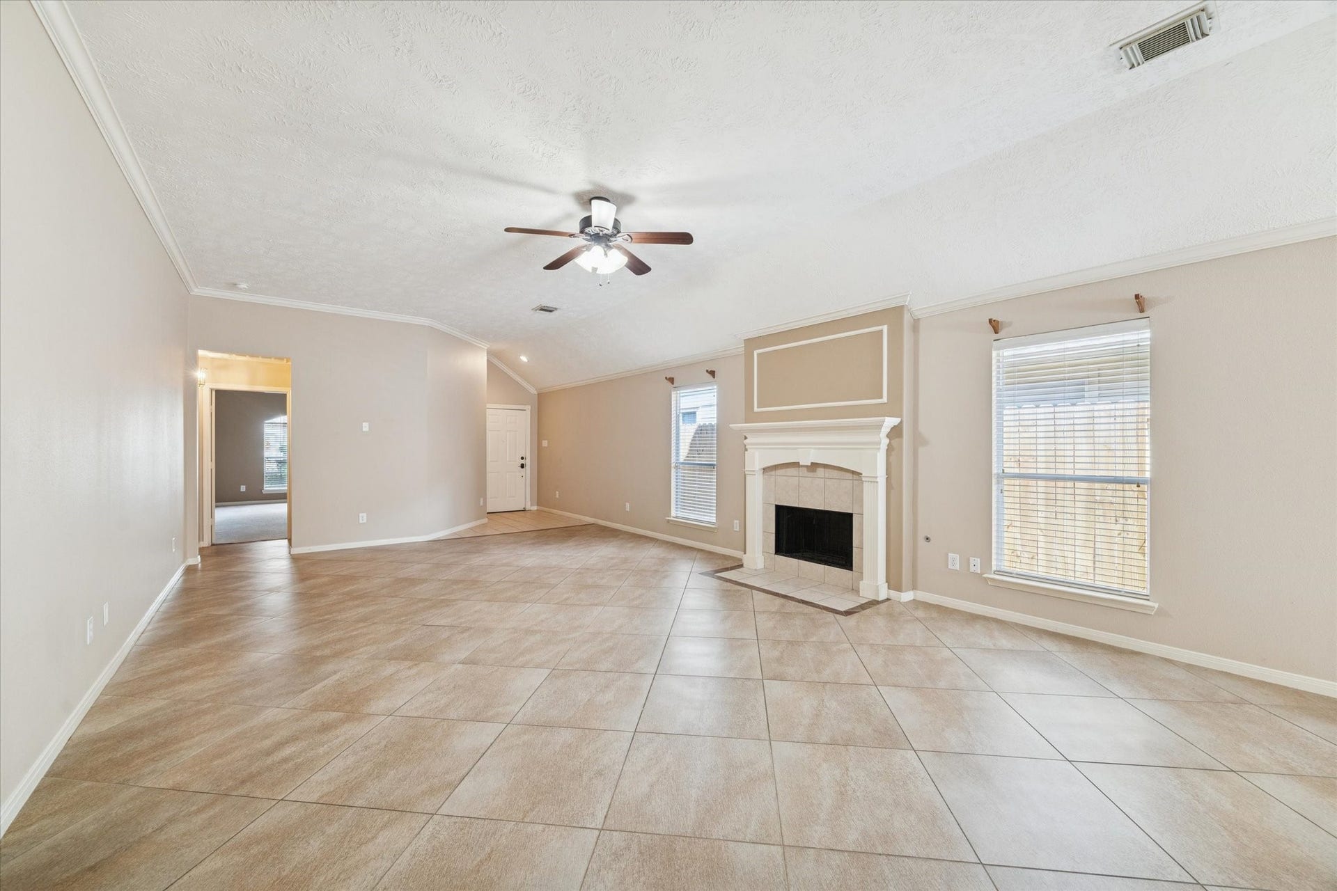 513 Brad Court, Webster, TX 77598 513 Brad Court, Webster, TX 77598