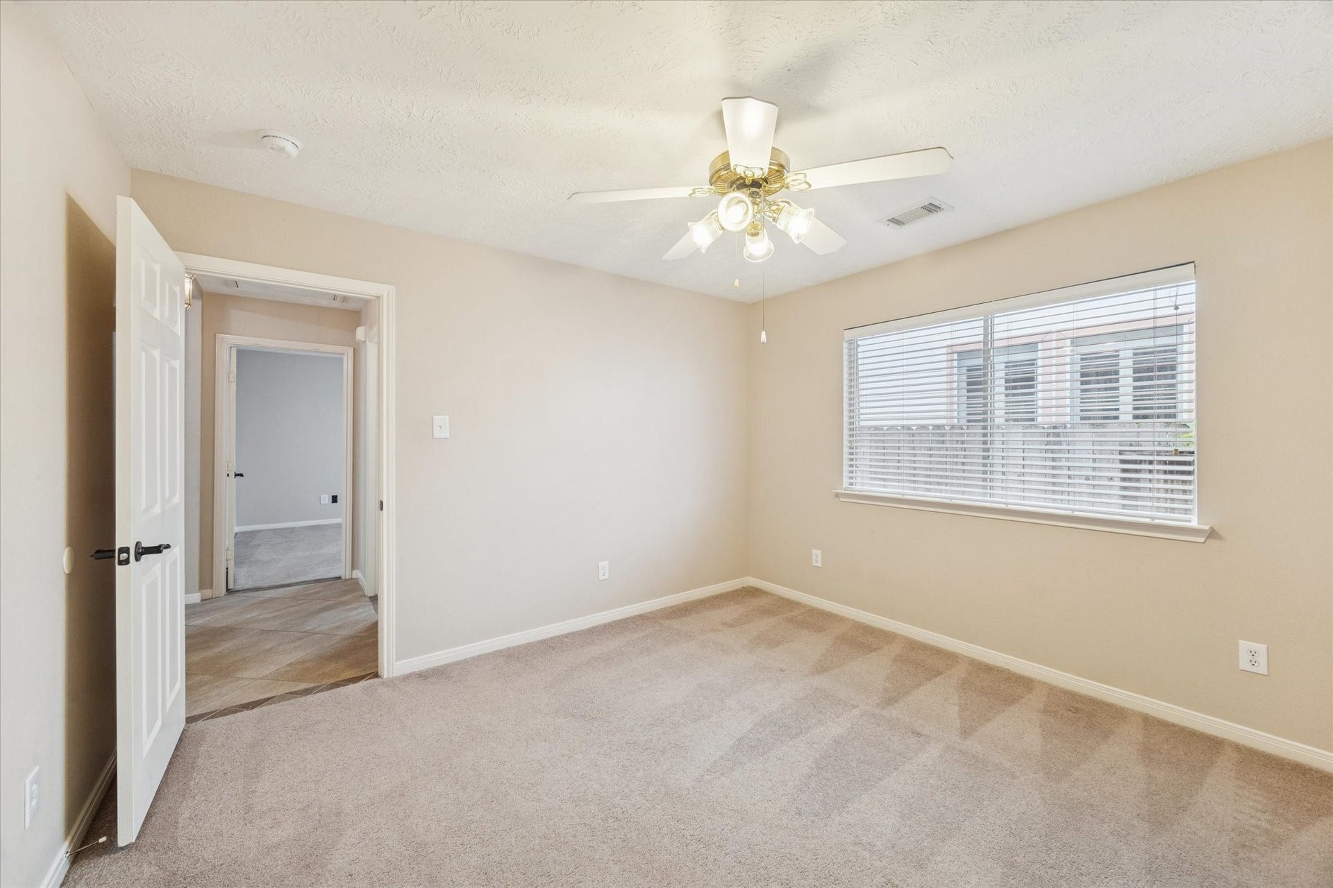 513 Brad Court, Webster, TX 77598 513 Brad Court, Webster, TX 77598