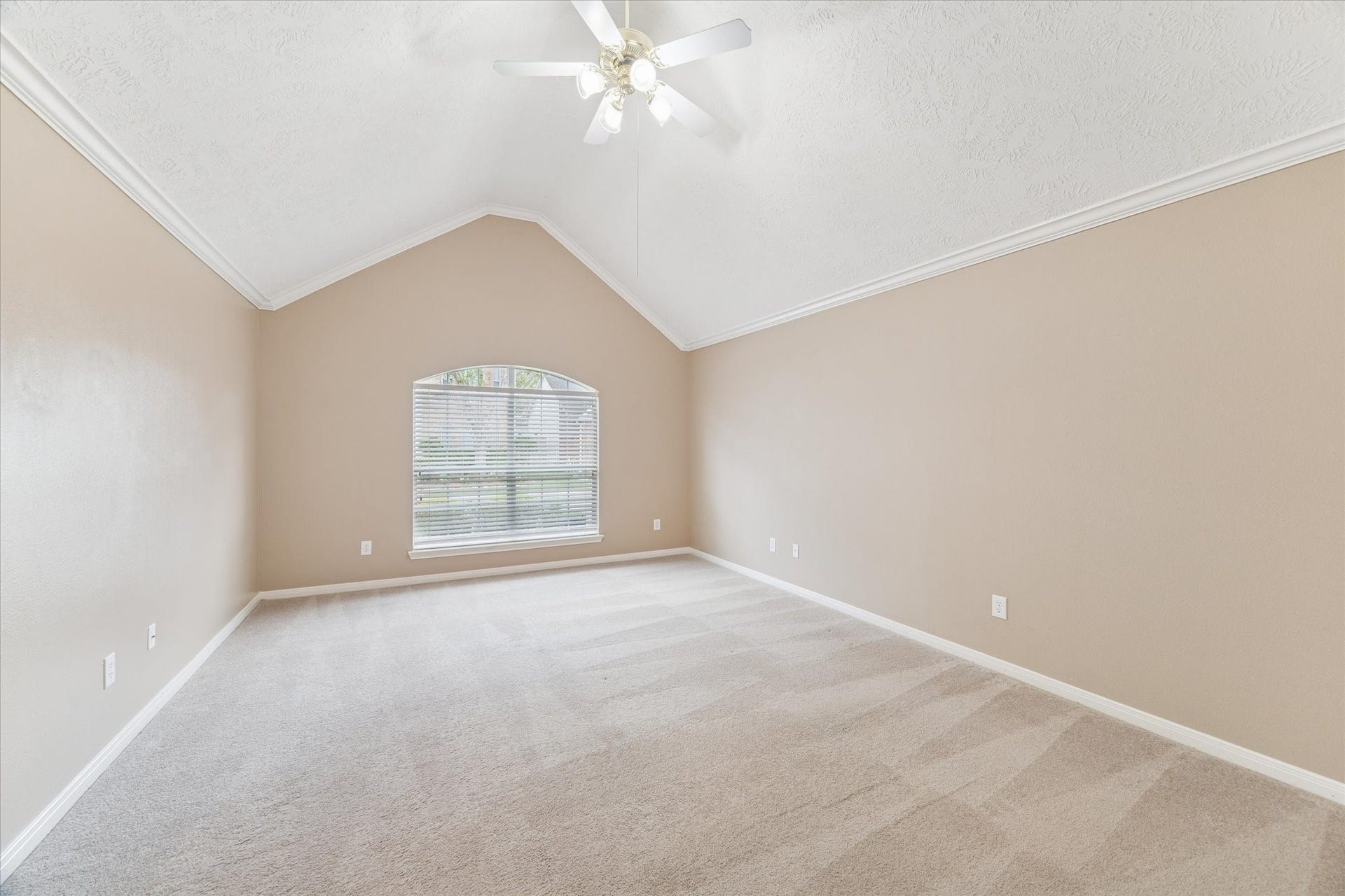 513 Brad Court, Webster, TX 77598 513 Brad Court, Webster, TX 77598