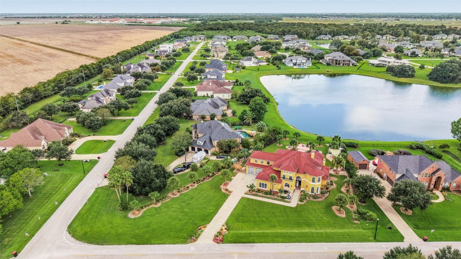 Property photo for 1026 Kings Forest Lane, Richmond, TX