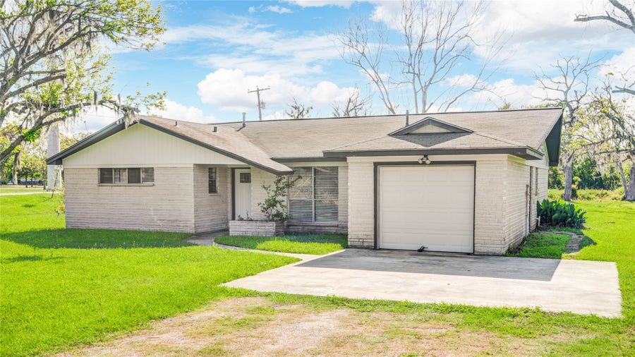 Property photo for 20244 County Road 510w, Brazoria, TX