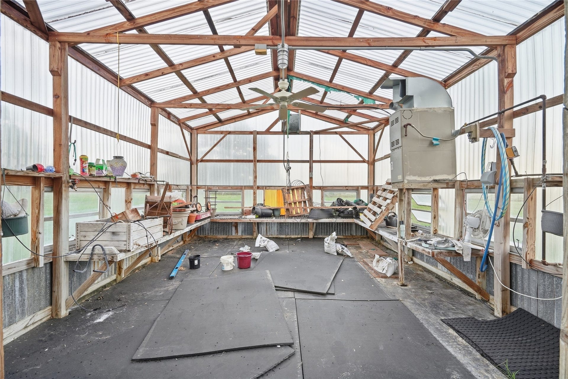 29101 Fm 1736 Road, Hempstead, TX 77445 CUSTOM BUILT GREEN HOUSE WITH INTEGRATED DRIP/ WATER SYSTEM FOR THE GREEN THUMBS IN THE FAMILY