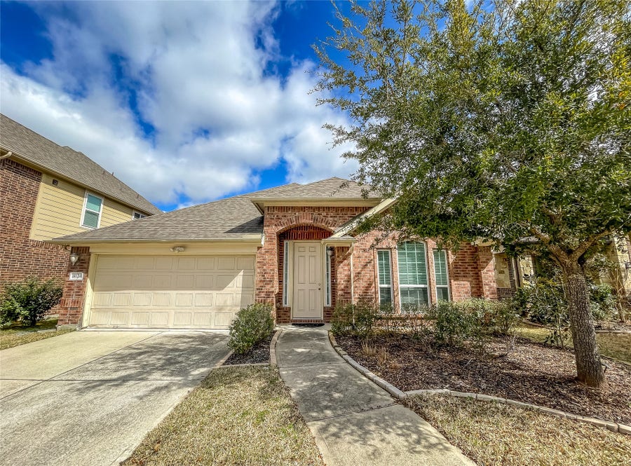 Property photo for 18126 Golden Falls Lane, Spring, TX