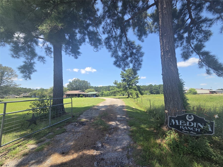 Property photo for 9703 Roda Drive, Conroe, TX
