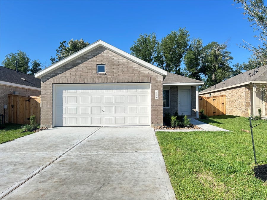 Property photo for 934 Capracotta Drive, Huffman, TX