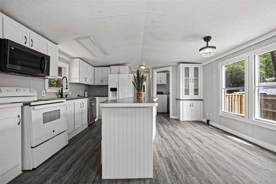 Property photo for 2122 Koster Road, Alvin, TX