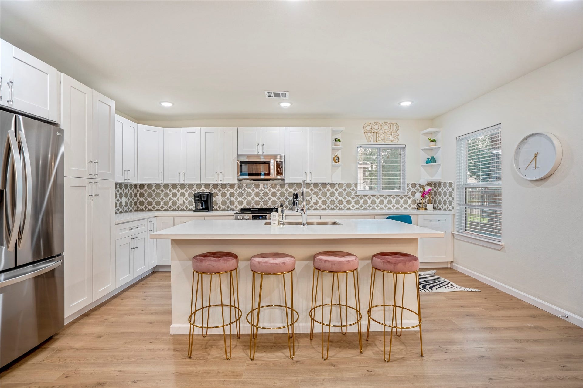 2208 Jean Street, Houston, TX 77023 2208 Jean Street, Houston, TX 77023