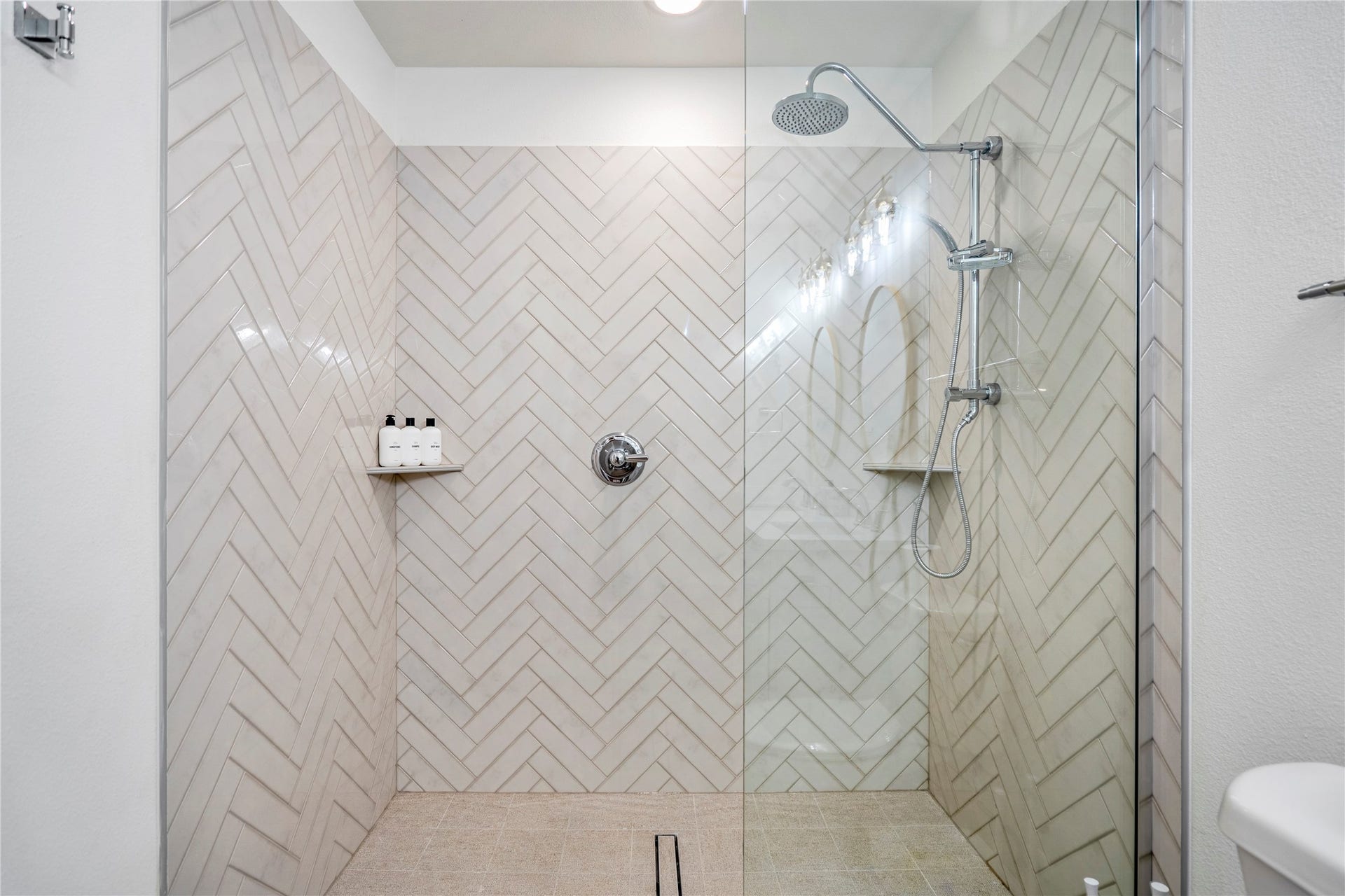 2208 Jean Street, Houston, TX 77023 2208 Jean Street, Houston, TX 77023