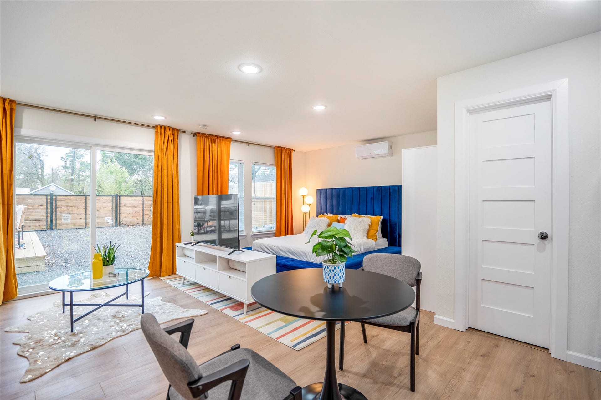 2208 Jean Street, Houston, TX 77023 2208 Jean Street, Houston, TX 77023