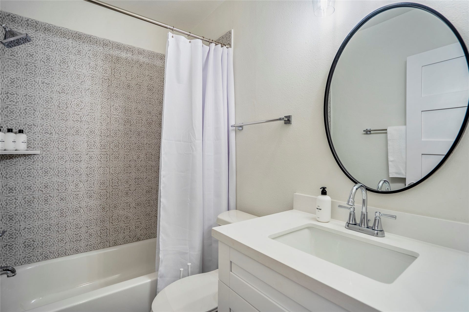 2208 Jean Street, Houston, TX 77023 2208 Jean Street, Houston, TX 77023