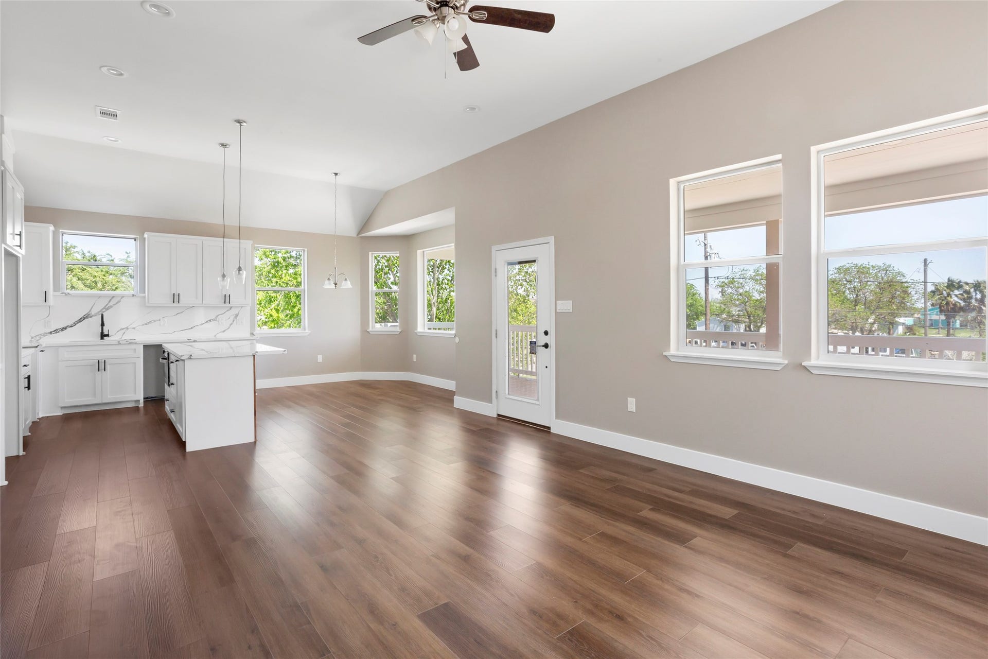 1226 9th St, San Leon, TX 77539 1226 9th St, San Leon, TX 77539