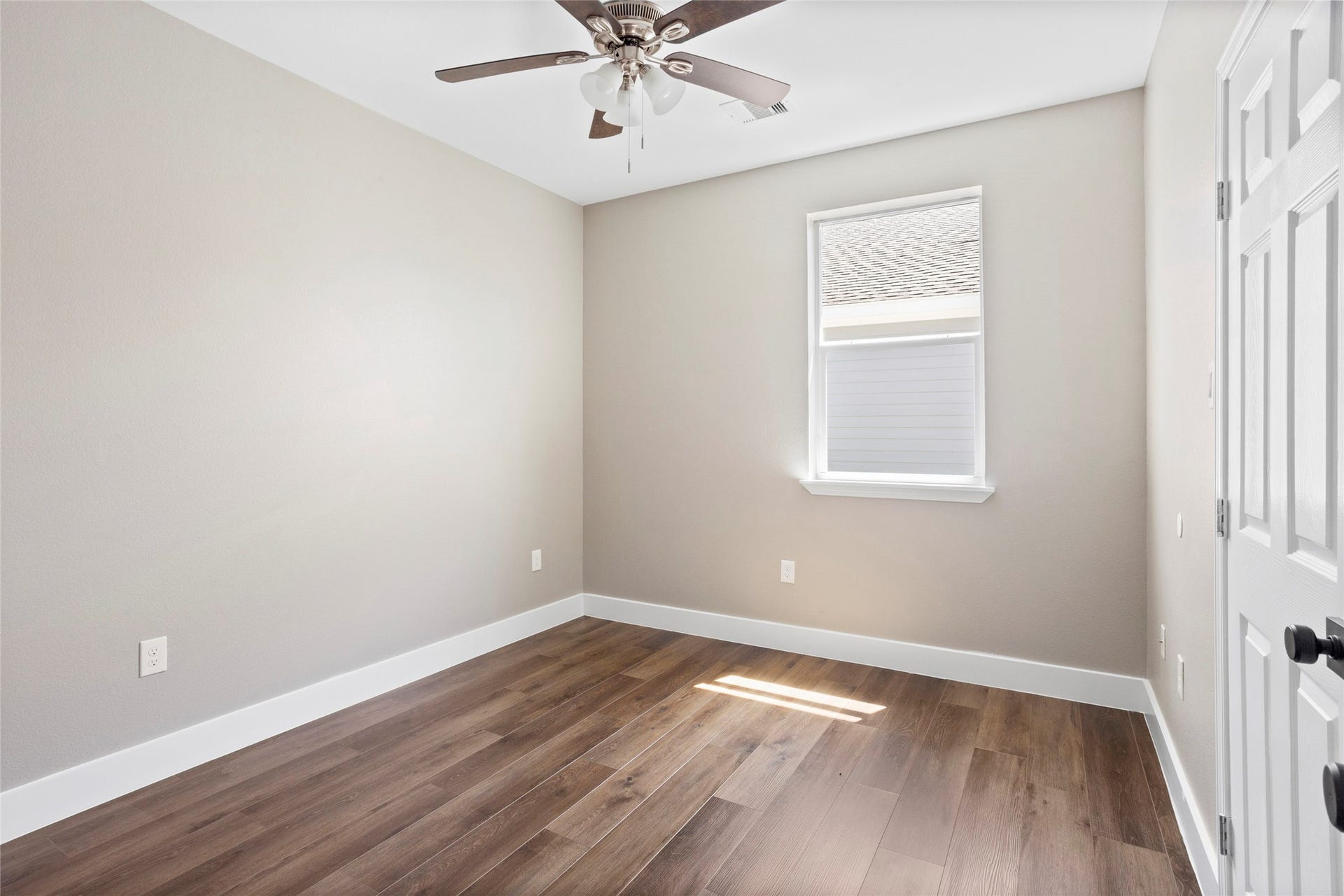 1226 9th St, San Leon, TX 77539 1226 9th St, San Leon, TX 77539