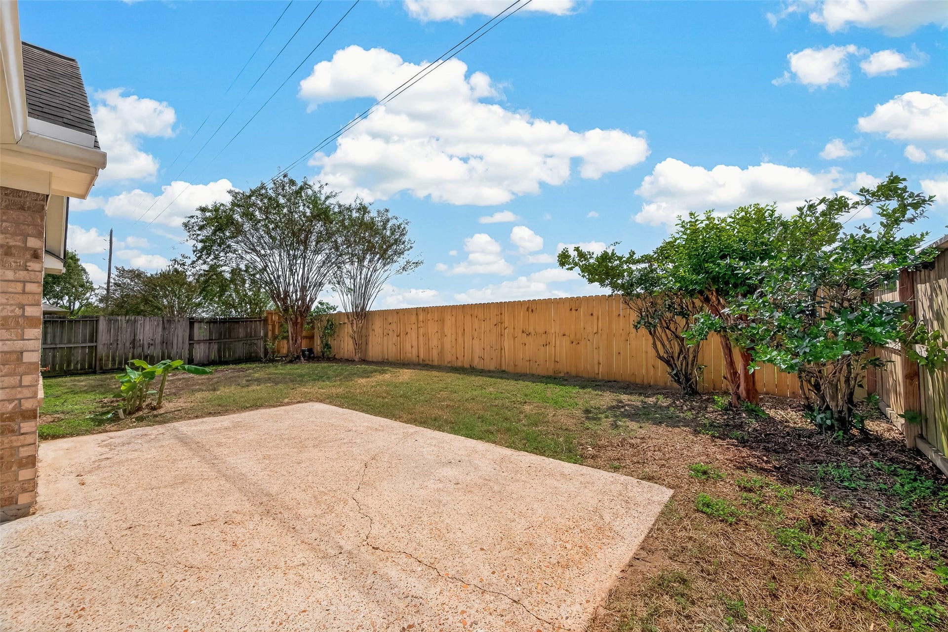 19015 White Horse Drive, Tomball, TX 77377 19015 White Horse Drive, Tomball, TX 77377