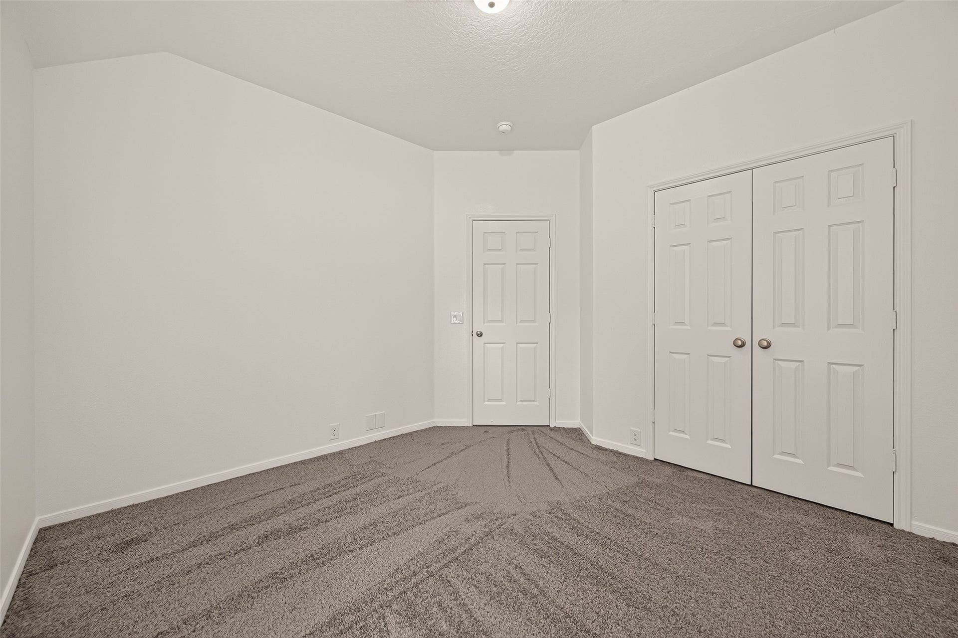 19015 White Horse Drive, Tomball, TX 77377 19015 White Horse Drive, Tomball, TX 77377