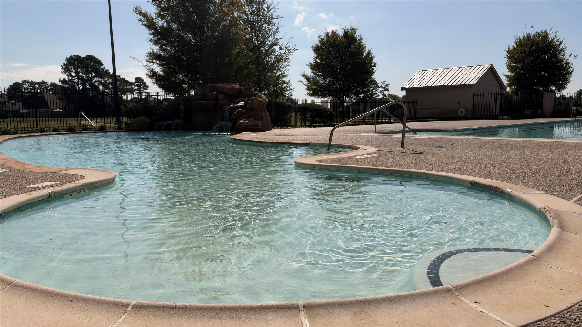 19015 White Horse Drive, Tomball, TX 77377 19015 White Horse Drive, Tomball, TX 77377