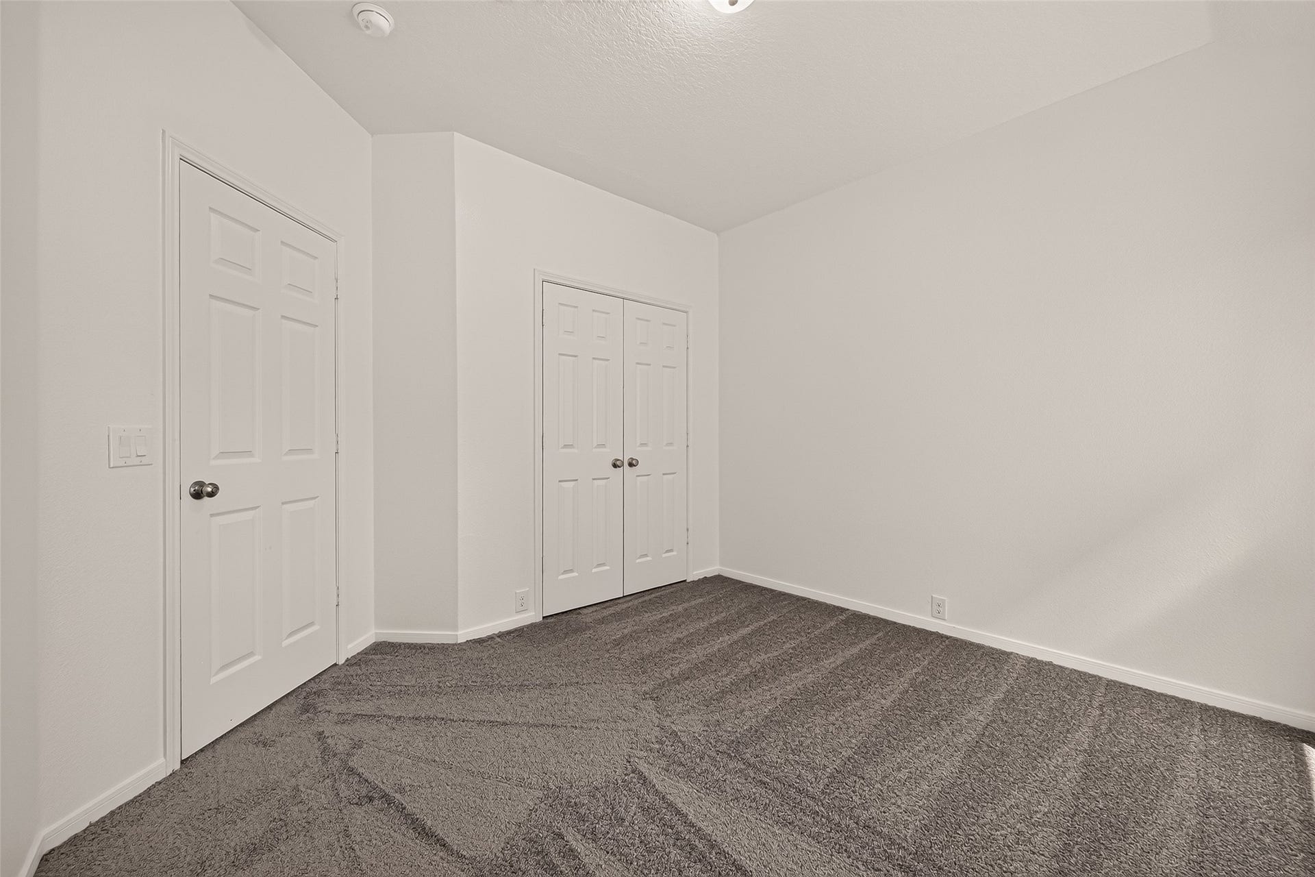 19015 White Horse Drive, Tomball, TX 77377 19015 White Horse Drive, Tomball, TX 77377