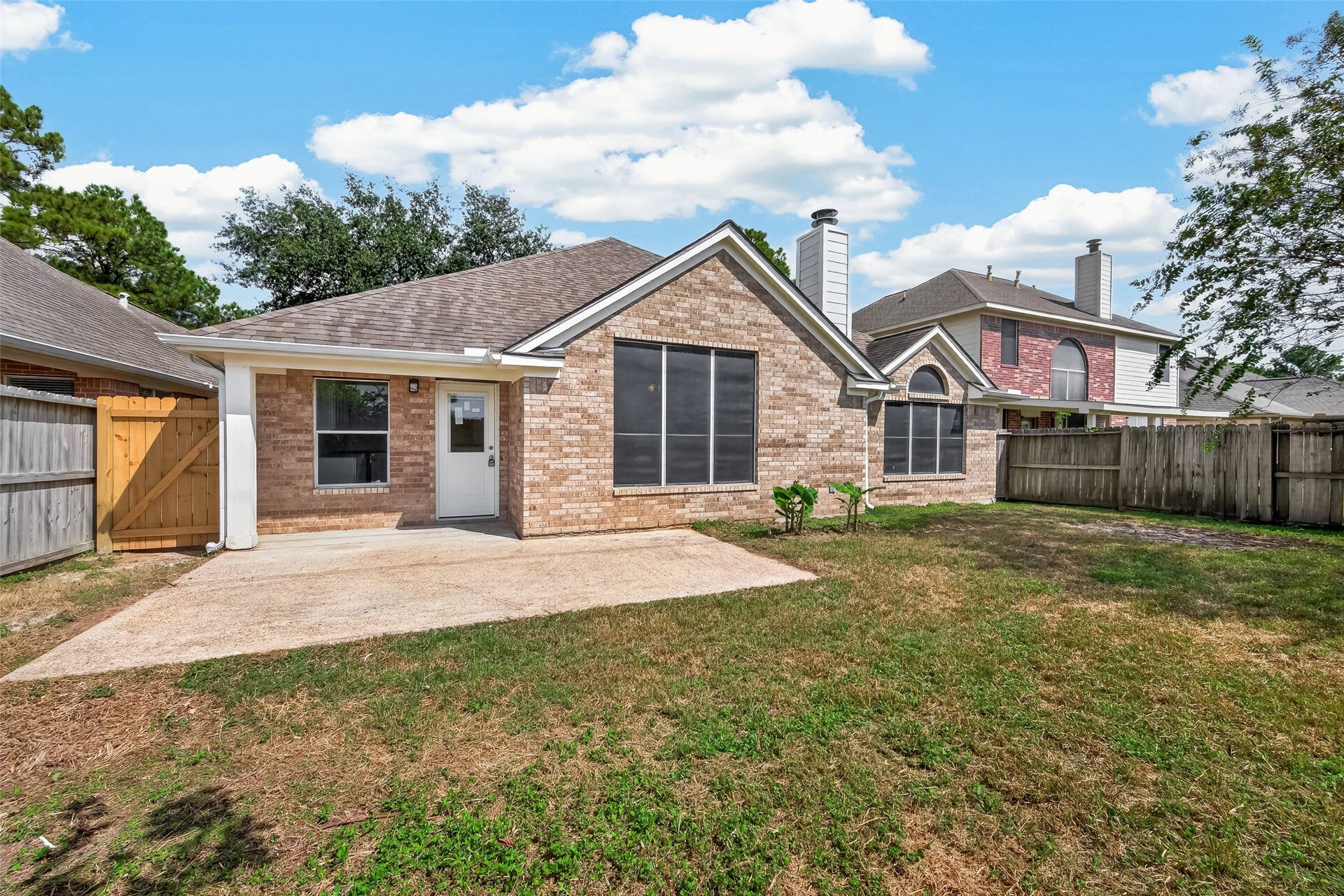 19015 White Horse Drive, Tomball, TX 77377 19015 White Horse Drive, Tomball, TX 77377