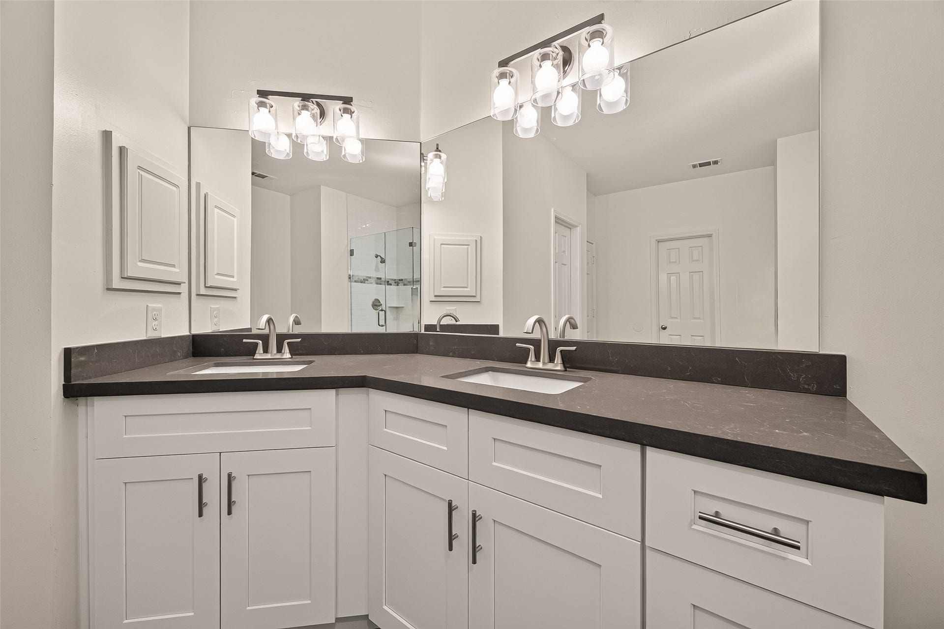19015 White Horse Drive, Tomball, TX 77377 19015 White Horse Drive, Tomball, TX 77377
