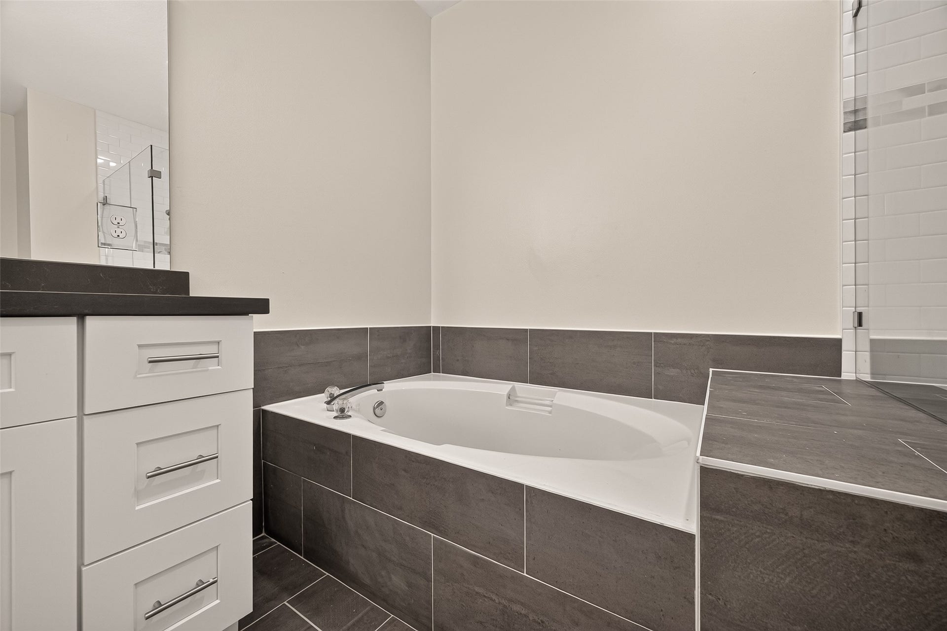 19015 White Horse Drive, Tomball, TX 77377 19015 White Horse Drive, Tomball, TX 77377