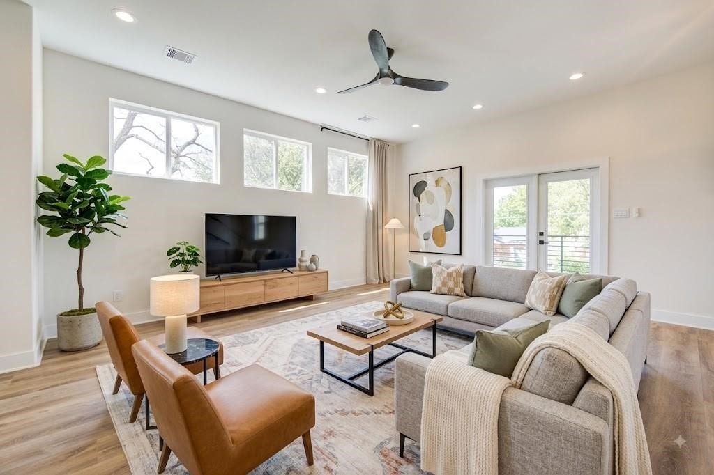 1928 Gregg Street, #A-C, Houston, TX 77020 1928 Gregg Street, #A-C, Houston, TX 77020