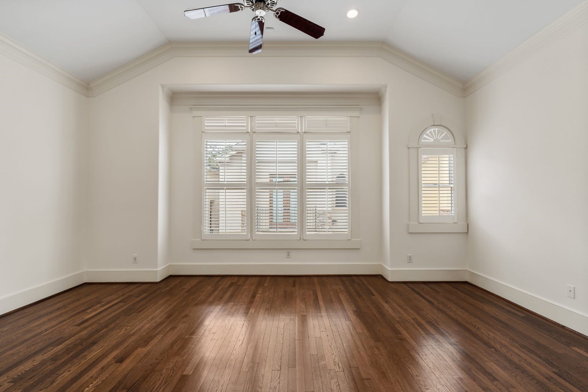1042 W 25th Street, #B, Houston, TX 77008 1042 W 25th Street, #B, Houston, TX 77008