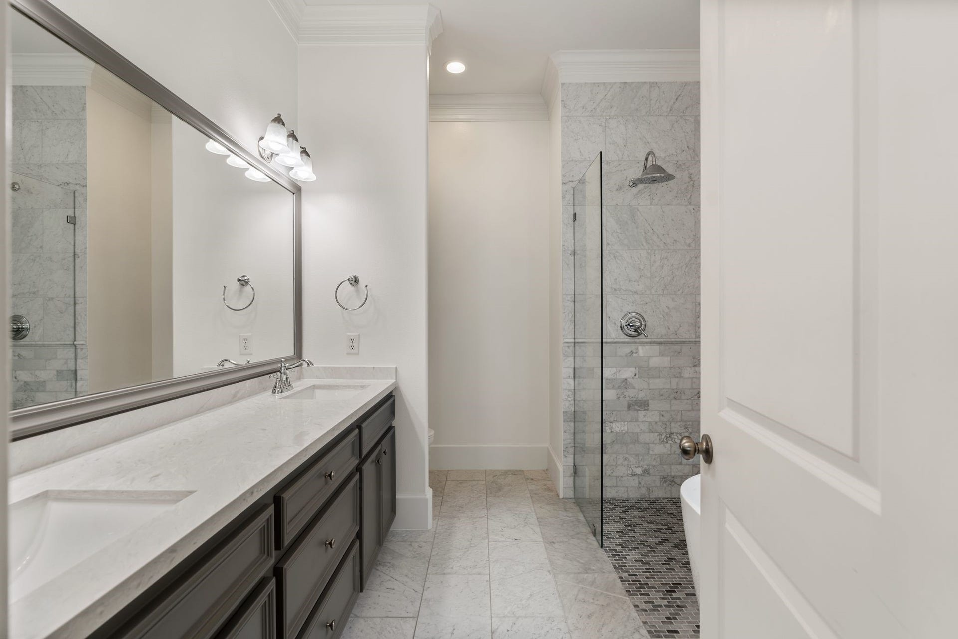1042 W 25th Street, #B, Houston, TX 77008 1042 W 25th Street, #B, Houston, TX 77008