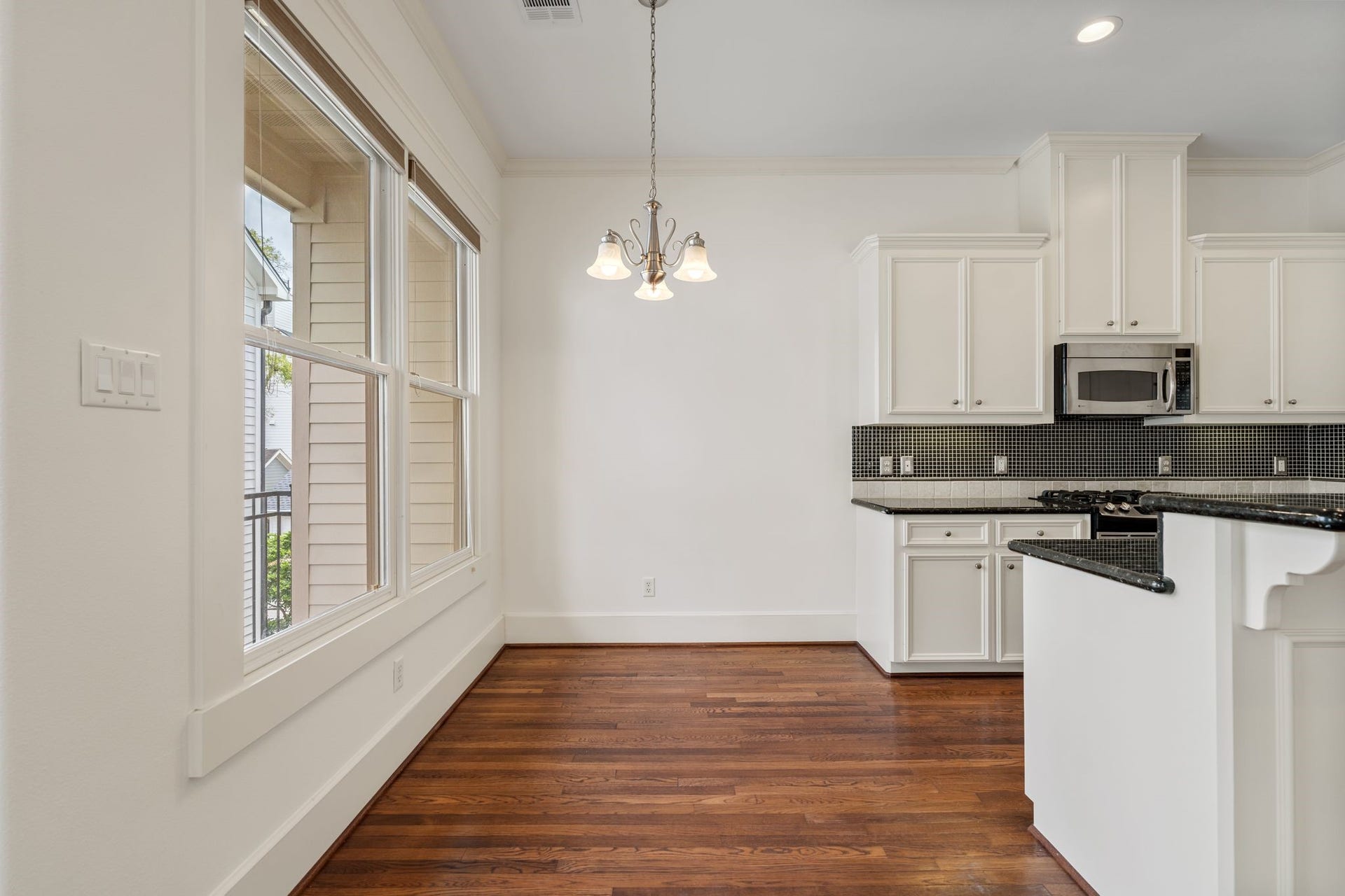 1042 W 25th Street, #B, Houston, TX 77008 1042 W 25th Street, #B, Houston, TX 77008