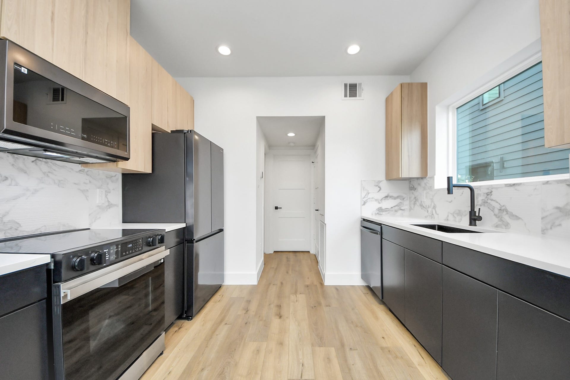 5030 Mallow Street, #A/B, Houston, TX 77033 Unit A - Kitchen