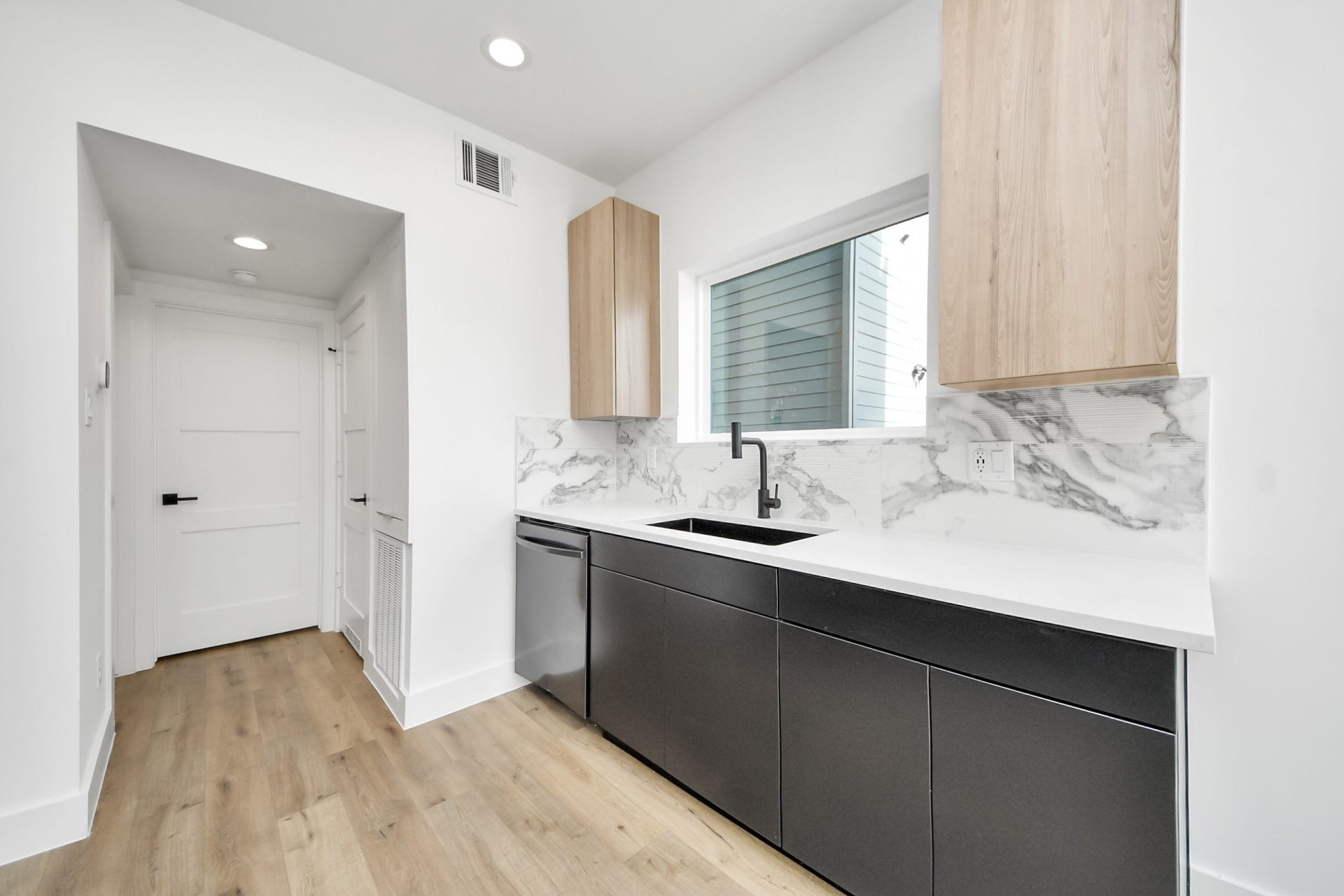 5030 Mallow Street, #A/B, Houston, TX 77033 Unit A - Kitchen