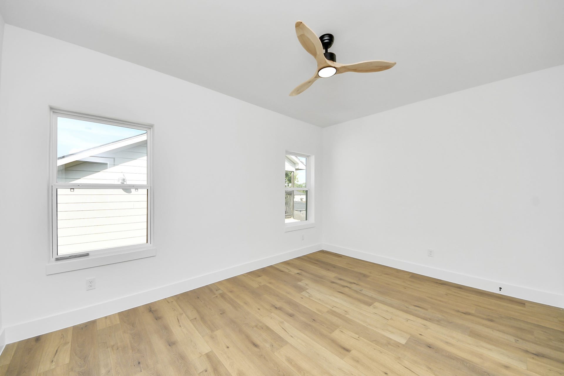 5030 Mallow Street, #A/B, Houston, TX 77033 Unit B - Secondary bedroom