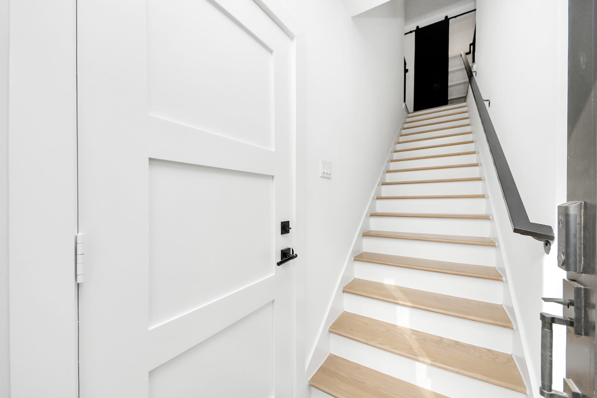 5030 Mallow Street, #A/B, Houston, TX 77033 Unit B - Entrance