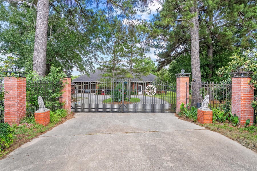 Property photo for 21719 Mueschke Road, Tomball, TX