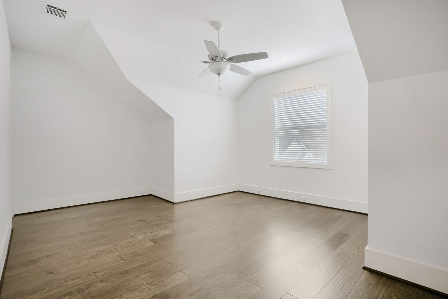 504 W Cottage Street, #B, Houston, TX 77009 504 W Cottage Street, #B, Houston, TX 77009