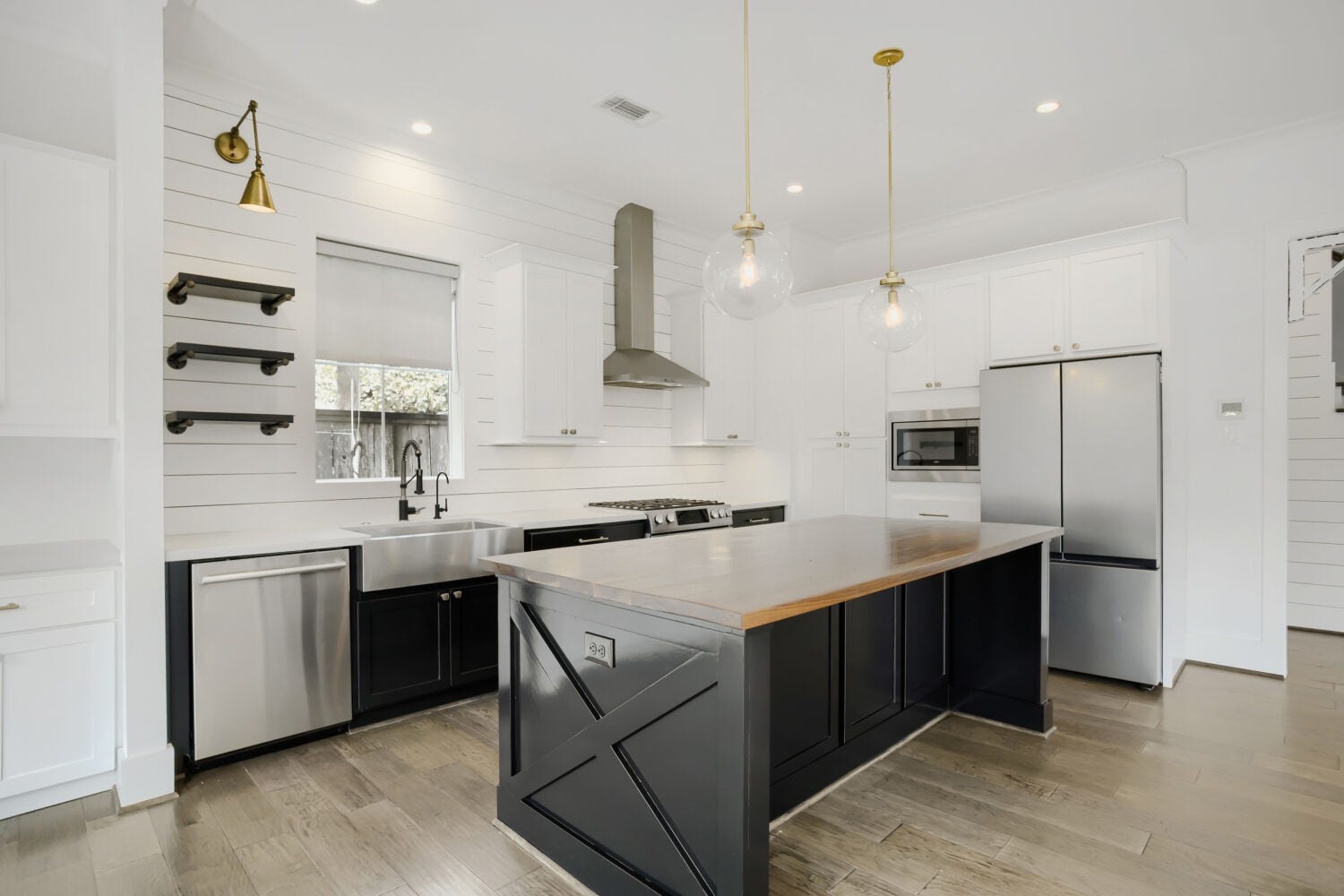 504 W Cottage Street, #B, Houston, TX 77009 504 W Cottage Street, #B, Houston, TX 77009