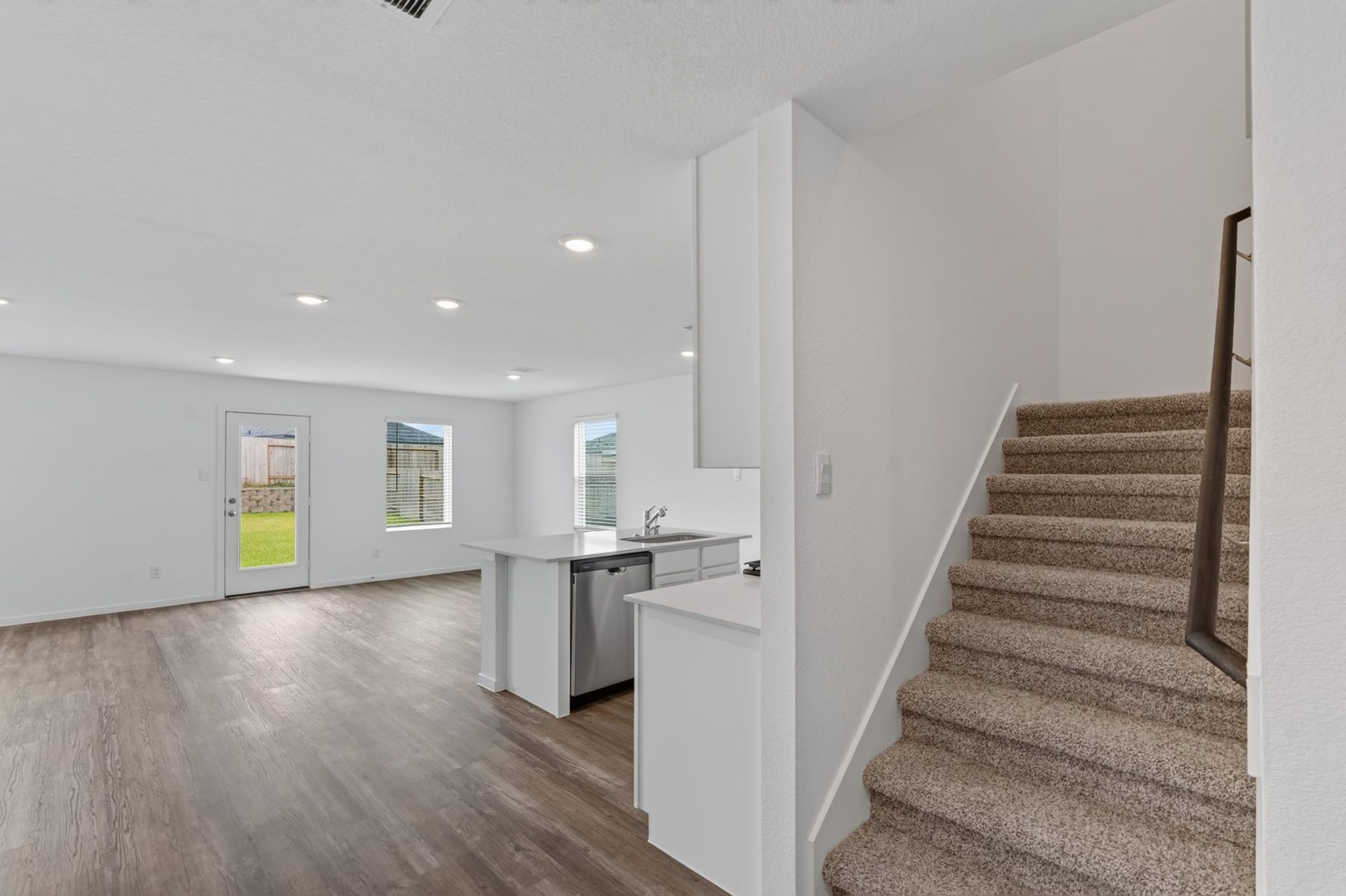40818 Hawthorne Glades Street, Magnolia, TX 77354 40818 Hawthorne Glades Street, Magnolia, TX 77354