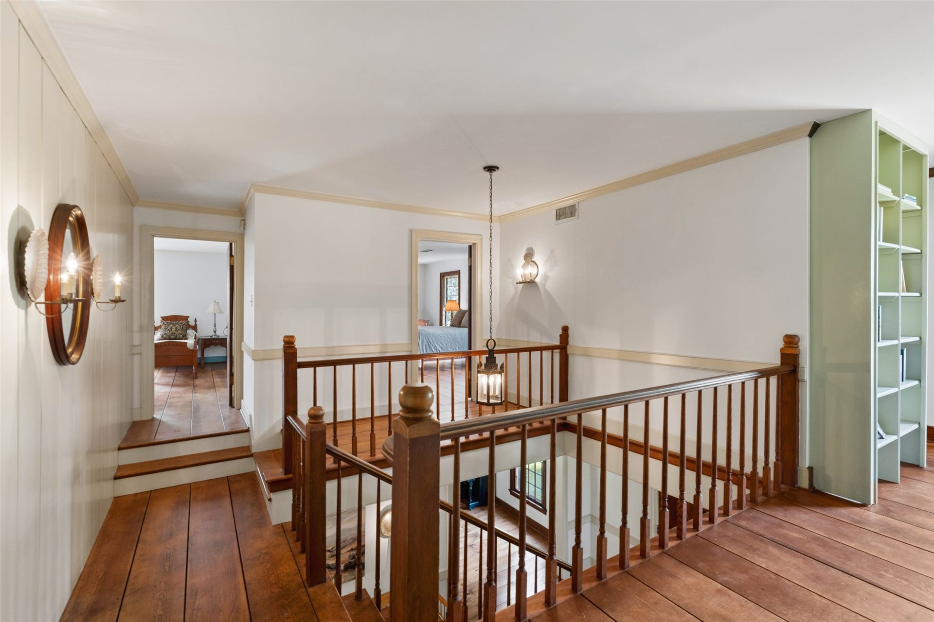 38914 Sampson Road, Brookshire, TX 77423 The second-floor landing connects three bedrooms, two full baths, a library and a tucked-away laundry space.