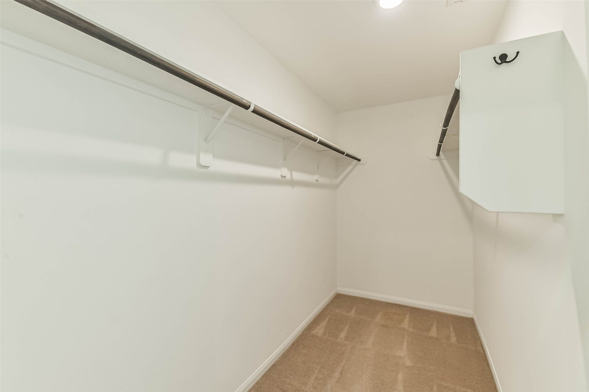 25631 Balsamroot Drive, Magnolia, TX 77355 Large primary closet.